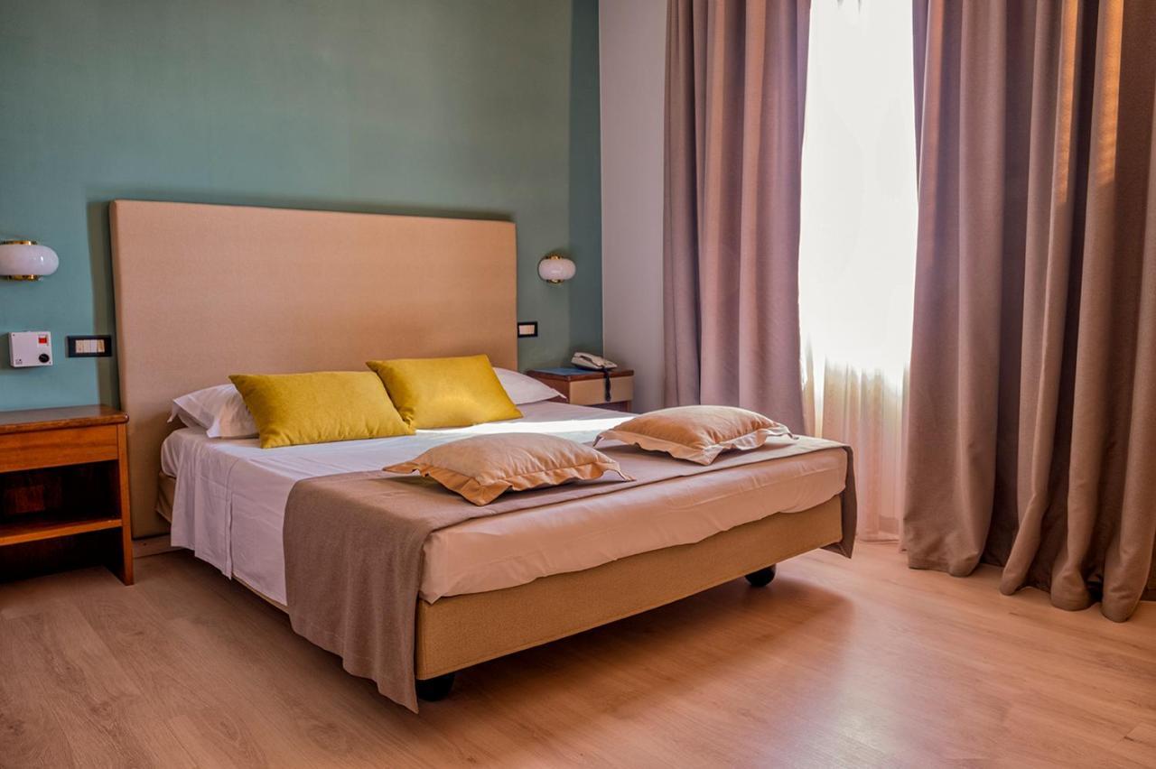Albergo Cerchi Tortona Kültér fotó